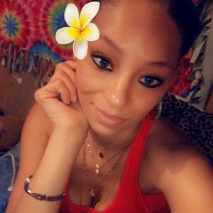 Meet your Posher, Brandy